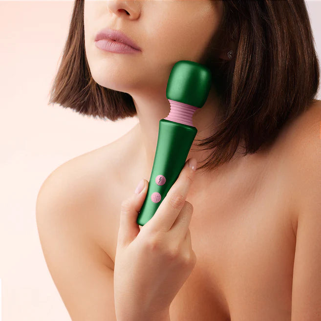 Bougie Green Wand Massager - Temperature Play, Powerful & Waterproof