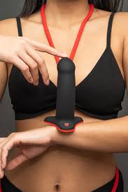 Amor Black & Red - Small Silicone Dildo for Beginners - Harness Compatible